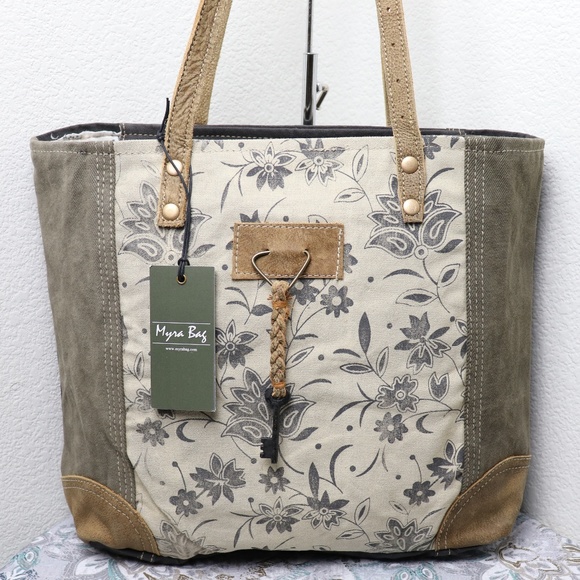 Myra Bag Handbags - NEW Myra Bag UNI-KEY Large Tote Bag Canvas Purse